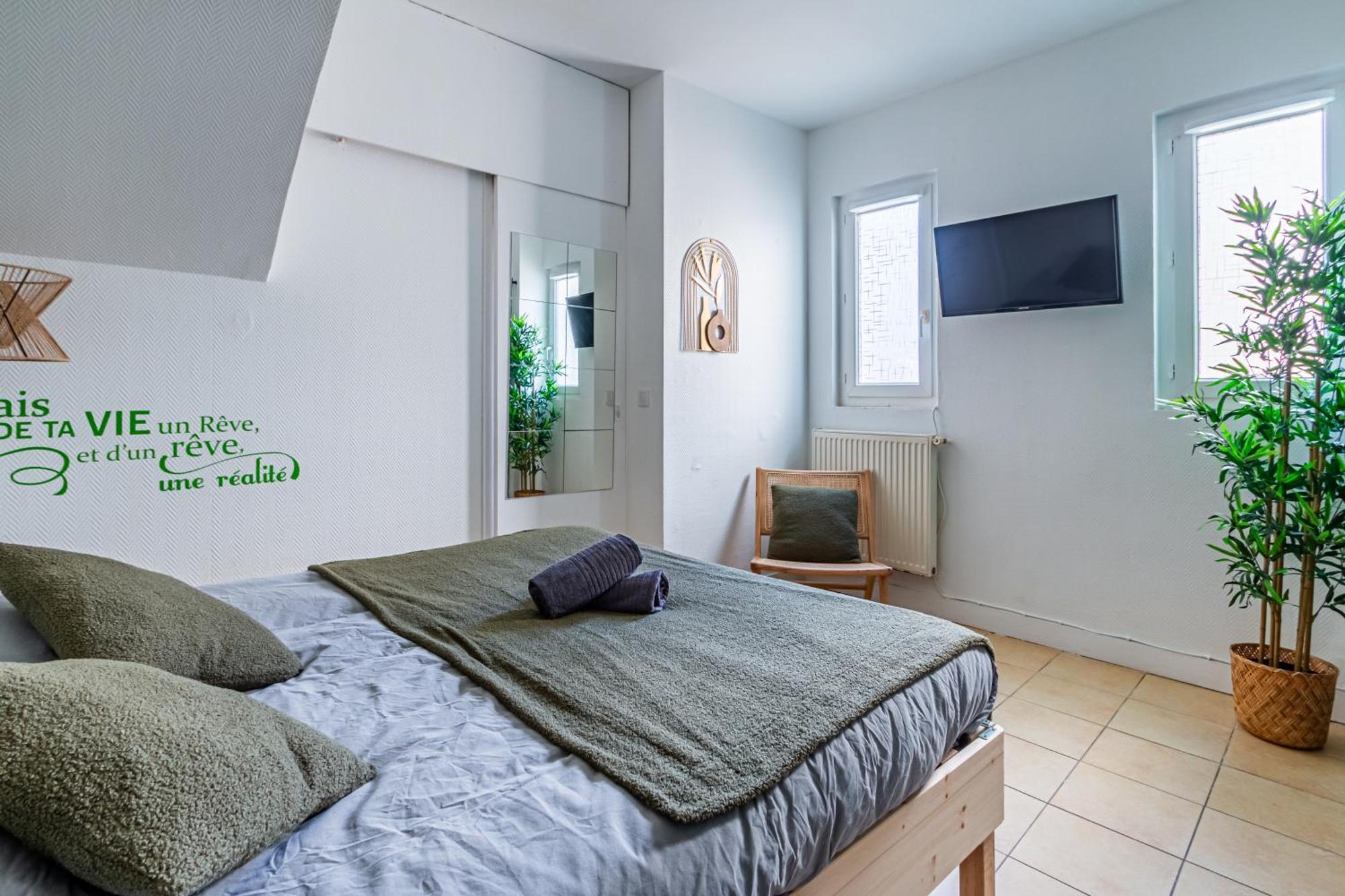 Appart'Hotel Nuiteejour Versailles Saint Cyr L'Ecole Экстерьер фото