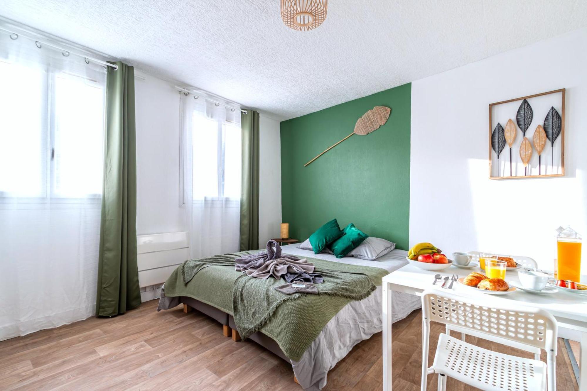 Appart'Hotel Nuiteejour Versailles Saint Cyr L'Ecole Экстерьер фото